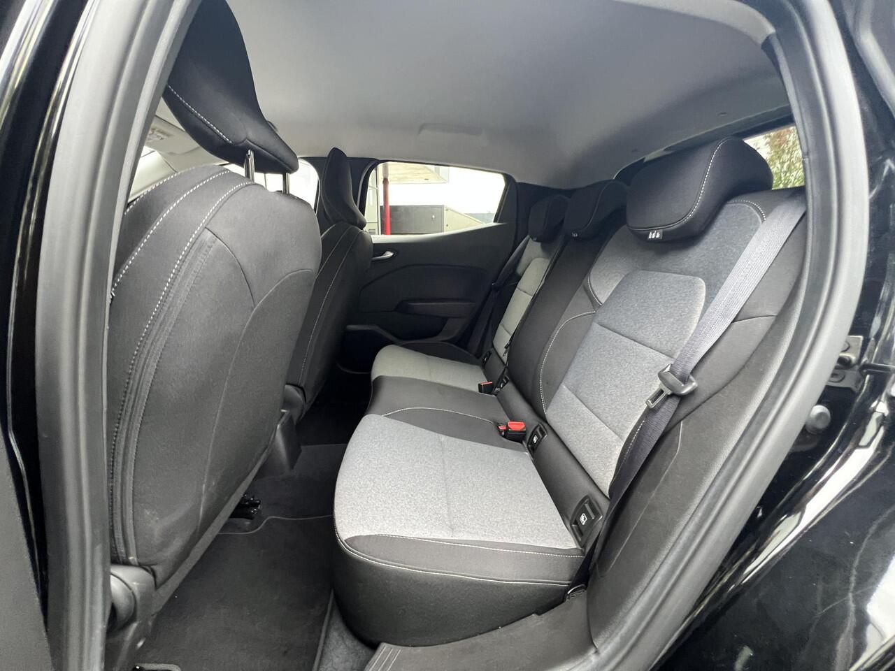 Mitsubishi COLT 1.0T MT Intense | Carplay | Climate Control | FABRIEKSGARANTIE TOT 04-2032!