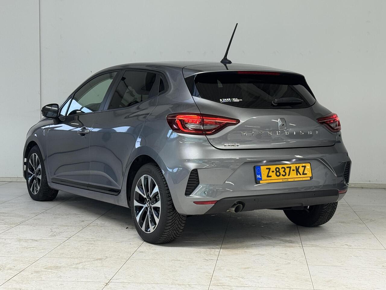 Mitsubishi COLT 1.0T MT Intense | Camera | Apple Carplay/Android Auto | Lichtmetalen velgen 16" | All-Season banden |