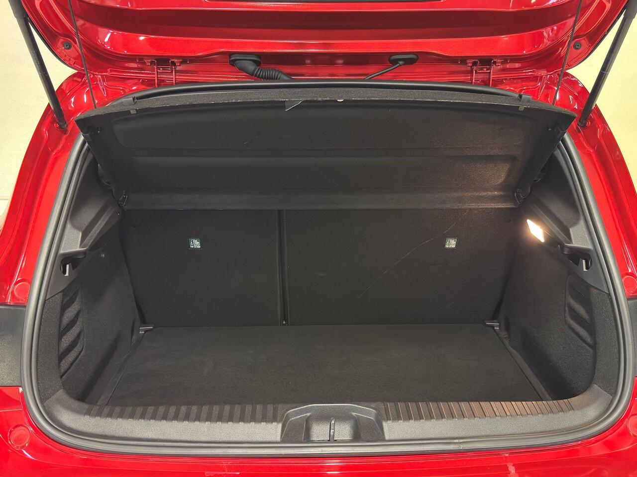 Mitsubishi COLT 1.0T MT Intense | Apple CarPlay / Android Auto navigatie | Achteruirijcamera | Parkeersensoren |