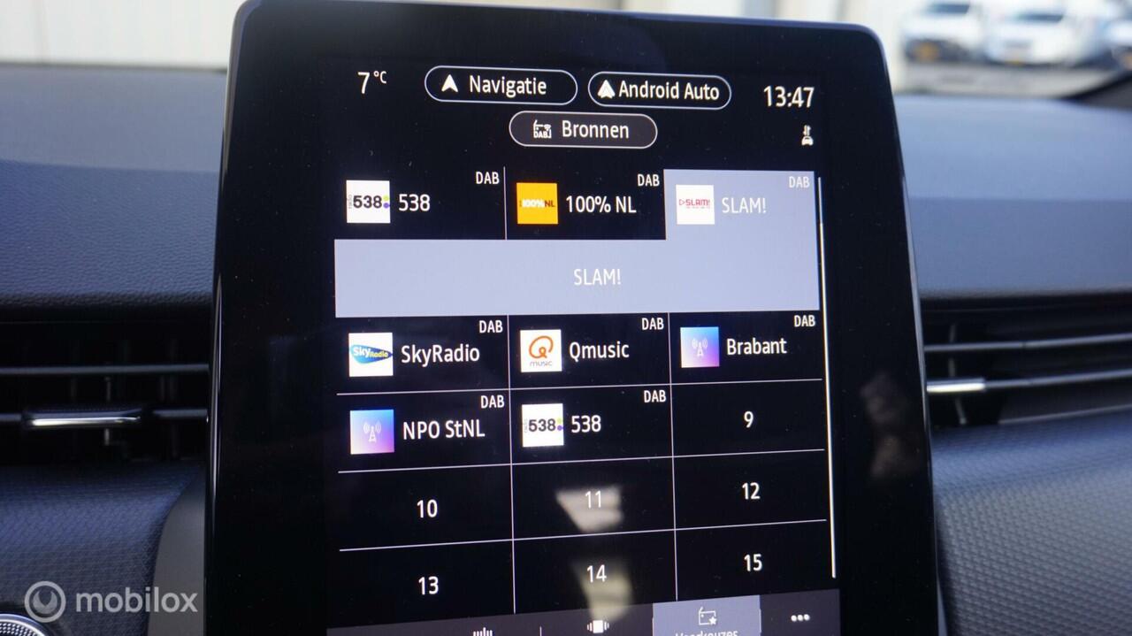 Mitsubishi COLT 1.6 HEV First Edition