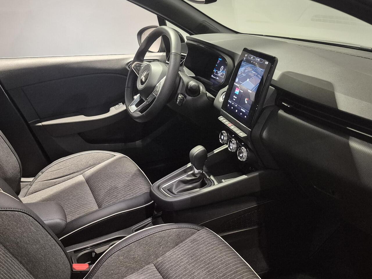 Mitsubishi COLT 1.6 Hybrid 145PK Automaat First Edition | Climate control | Achteruitrijcamera | Adaptieve cruise control |