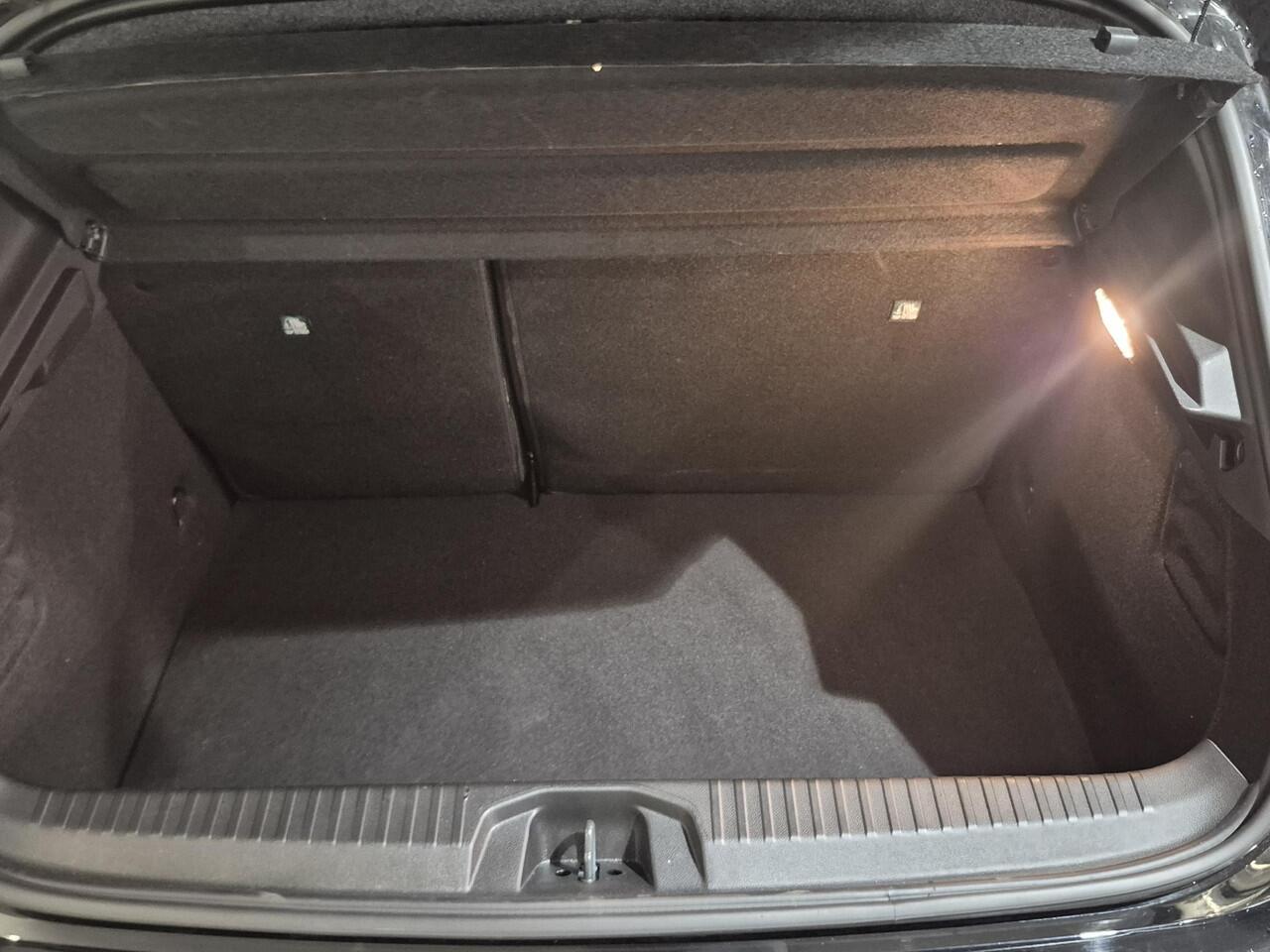 Mitsubishi COLT 1.6 Hybrid 145PK Automaat First Edition | Climate control | Achteruitrijcamera | Adaptieve cruise control |