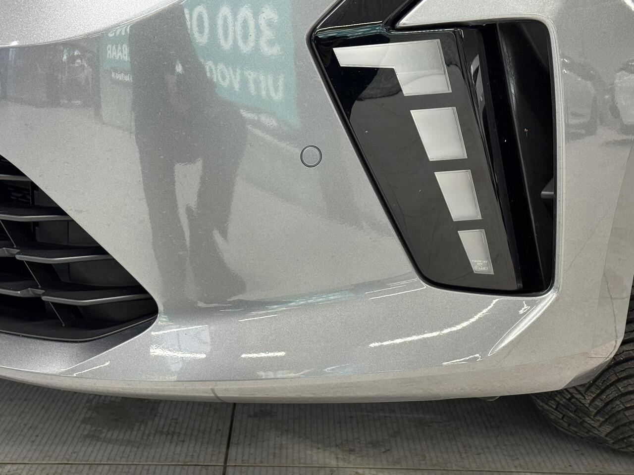 Mitsubishi COLT 1.0T MT Intense | Achteruitrijcamera | Apple CarPlay / Android Auto | Parkeersensoren V+A | All-Season banden |