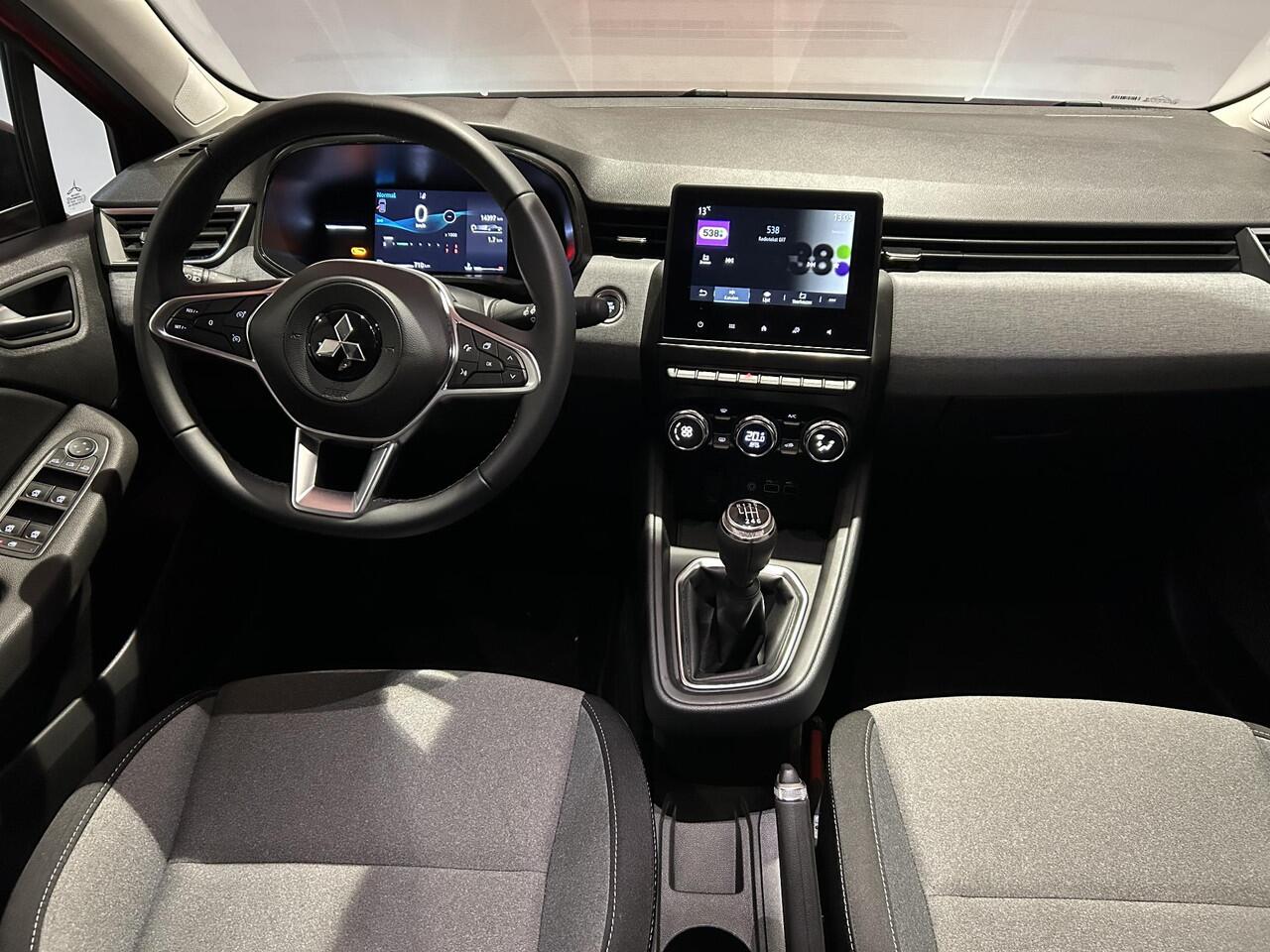 Mitsubishi COLT 1.0T MT Intense | All-Season banden | Achteruitrijcamera | Apple CarPlay / Android Auto | Climate Control