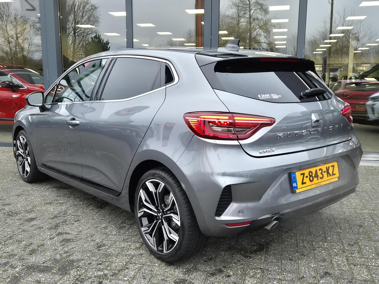 Mitsubishi COLT 1.0T MT First Edition 17 Inch LMW | Clima | Navigatiescherm | Touchscreen | Luxe interieur | Rijke uitrusting | Garantie tot 2032