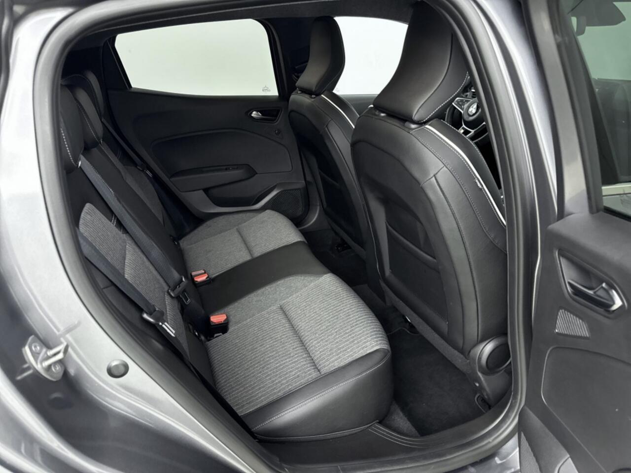 Mitsubishi COLT 1.0T MT Instyle | Inklapbare Trekhaak | 360° Camera | BOSE