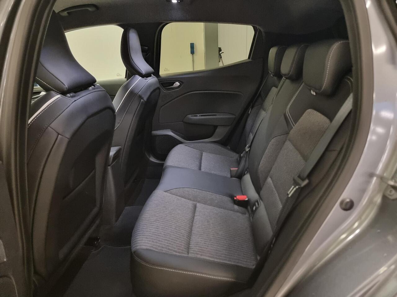 Mitsubishi COLT 1.0T MT First Edition | Navigatie | Achteruitrijcamera | Stoelvewarming |