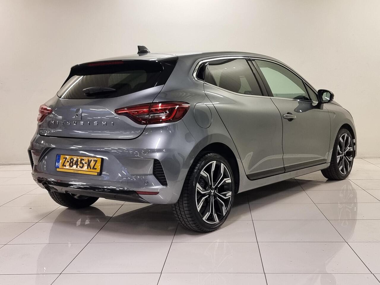 Mitsubishi COLT 1.0T MT First Edition | Navigatie | Achteruitrijcamera | Stoelvewarming |