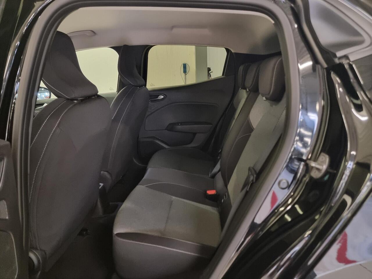 Mitsubishi COLT 1.6 HEV Intense | Apple CarPlay / Android Auto navigatie | Achteruitrijcamera | Climate Control |