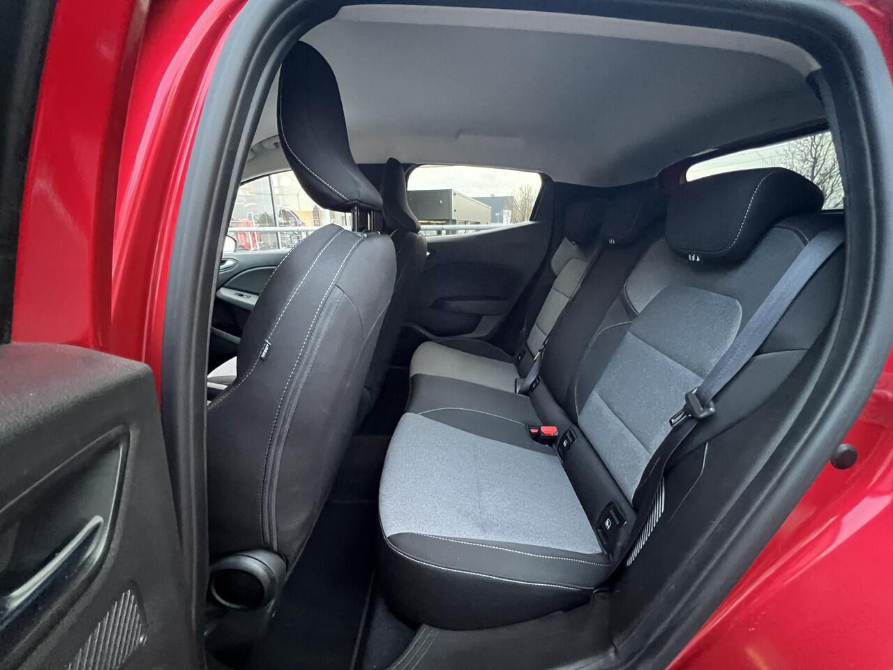 Mitsubishi COLT 1.6 HEV Intense Automaat 143PK | Navigatie via Carplay/Android | Cruise Control | Fabrieksgarantie T/M 30-04-2032