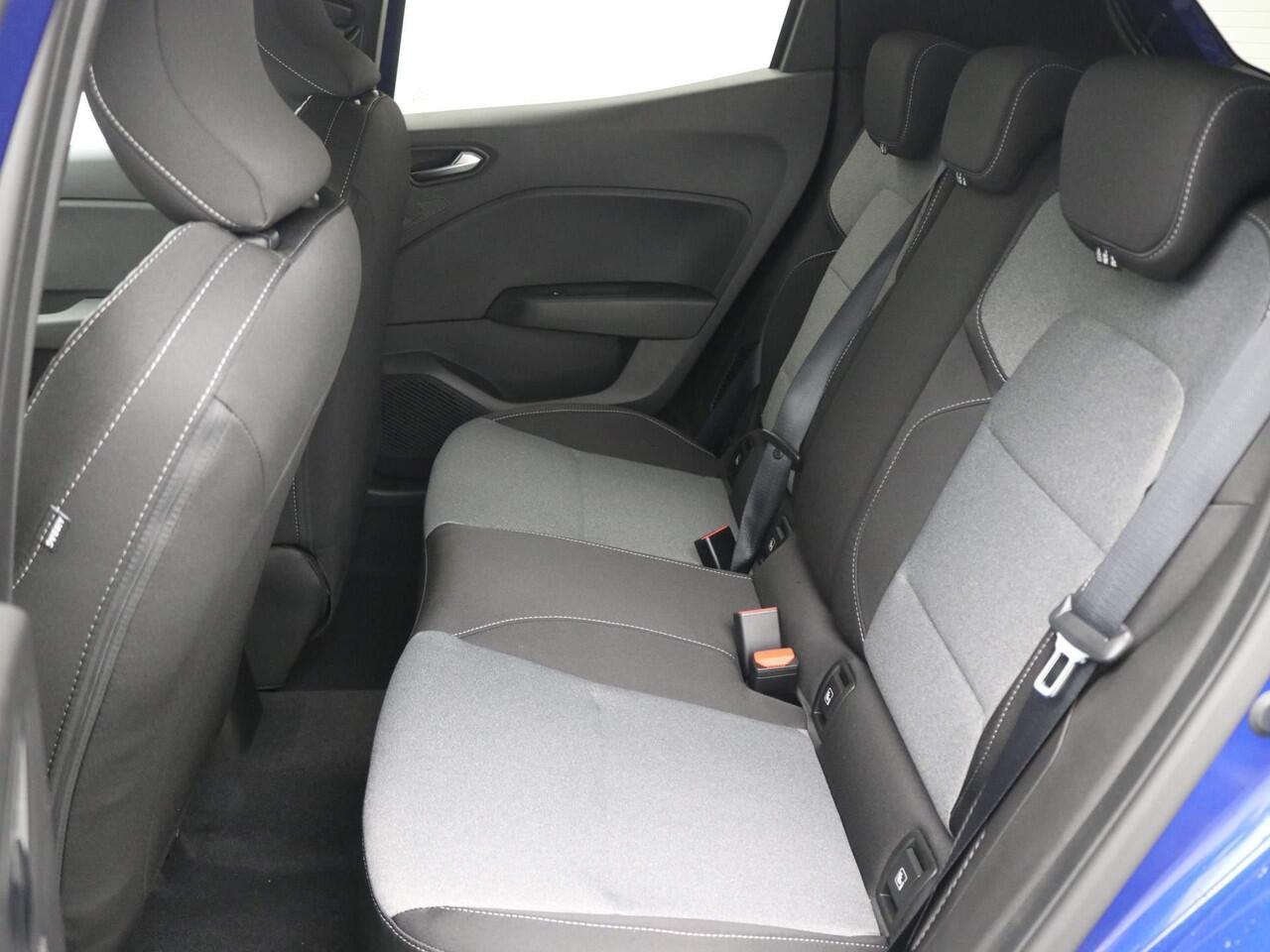 Mitsubishi COLT 1.6 HEV Intense / ¤3000,- Voordeel Op Nieuwprijs / Rijklaarprijs / Direct Leverbaar