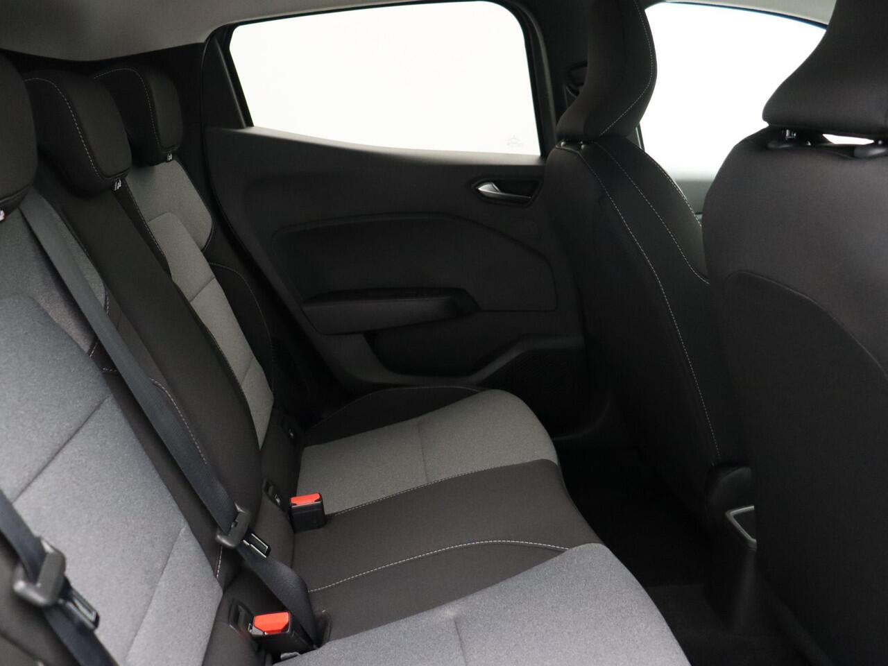 Mitsubishi COLT 1.0T 90pk Intense | 8 jaar garantie | Achteruitrijcamera | Lichtmetalen velgen | Parkeersensoren voor/achter |