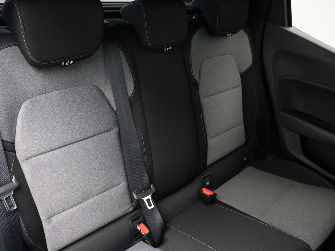 Mitsubishi COLT 1.0T 90pk Intense | 8 jaar garantie | Achteruitrijcamera | Lichtmetalen velgen | Parkeersensoren voor/achter |