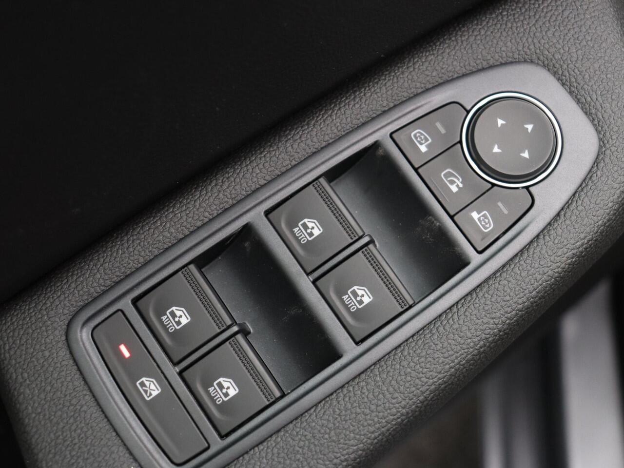 Mitsubishi COLT 1.0T 90pk Intense | 8 jaar garantie | Achteruitrijcamera | Lichtmetalen velgen | Parkeersensoren voor/achter |