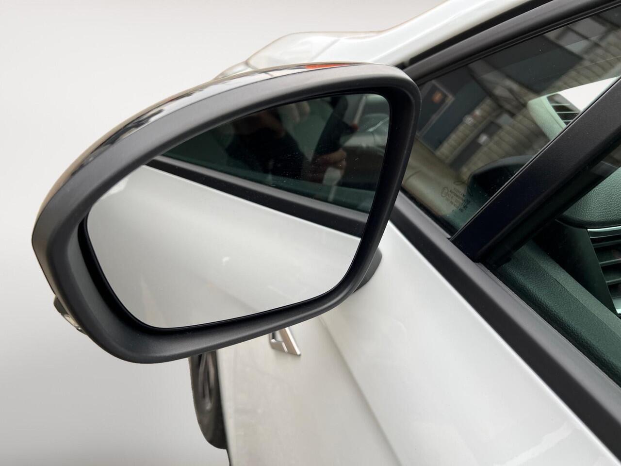 Mitsubishi COLT 1.6 HEV Intense | 2.500 EURO KORTING | 8 JAAR GARANTIE | SNEL LEVERBAAR |