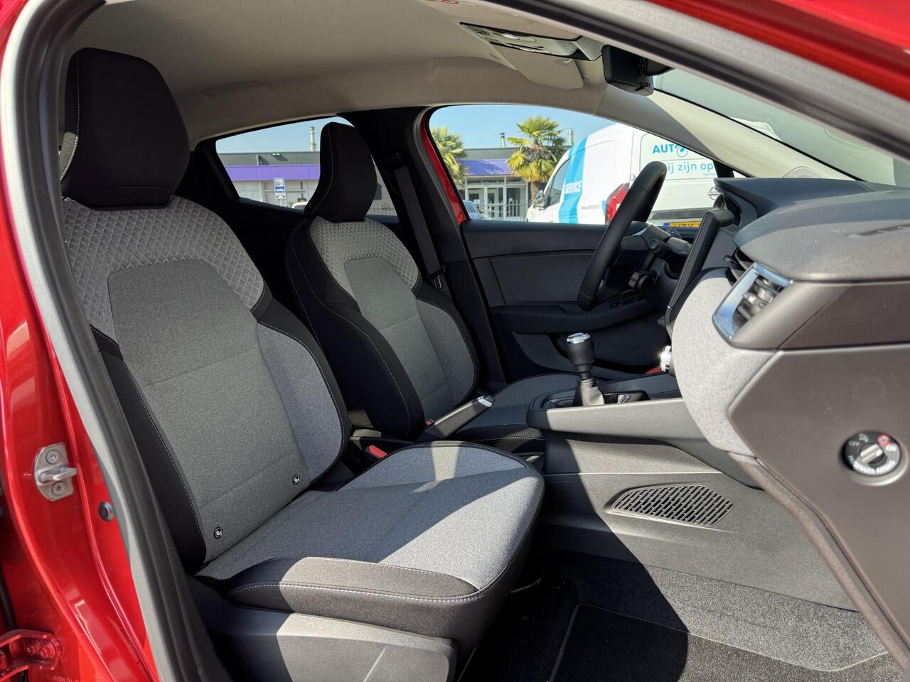 Mitsubishi COLT 1.0T MT Intense