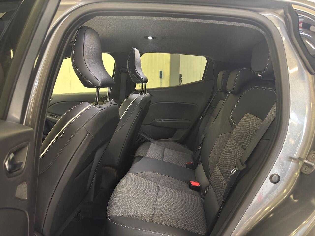 Mitsubishi COLT 1.0T MT First Edition | Camera | Adaptive Cruise Control | Dodehoek Assistent | Keyless | Navigatie