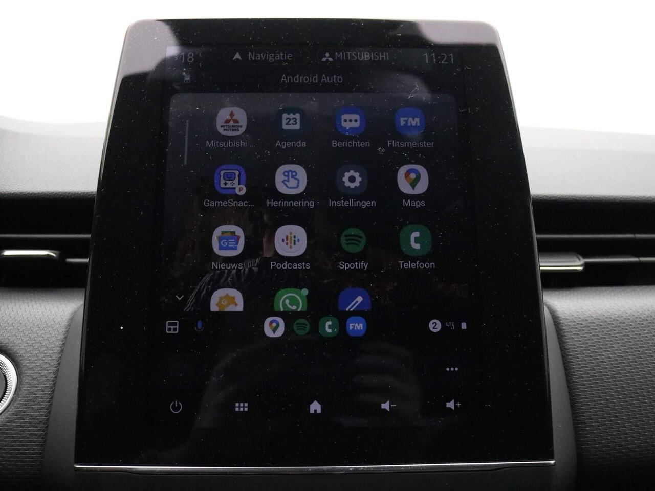 Mitsubishi COLT 1.6 HEV Instyle / ¤2500,- Voordeel Op Nieuwprijs / Rijklaarprijs / Direct Leverbaar