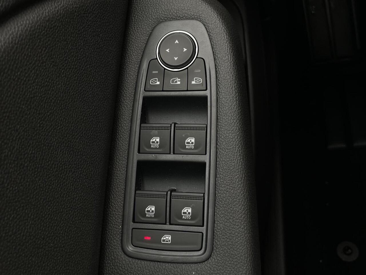 Mitsubishi COLT 1.6 HEV Intense+ / ¤2500,- Voordeel Op Nieuwprijs / Rijklaarprijs / Direct Leverbaar