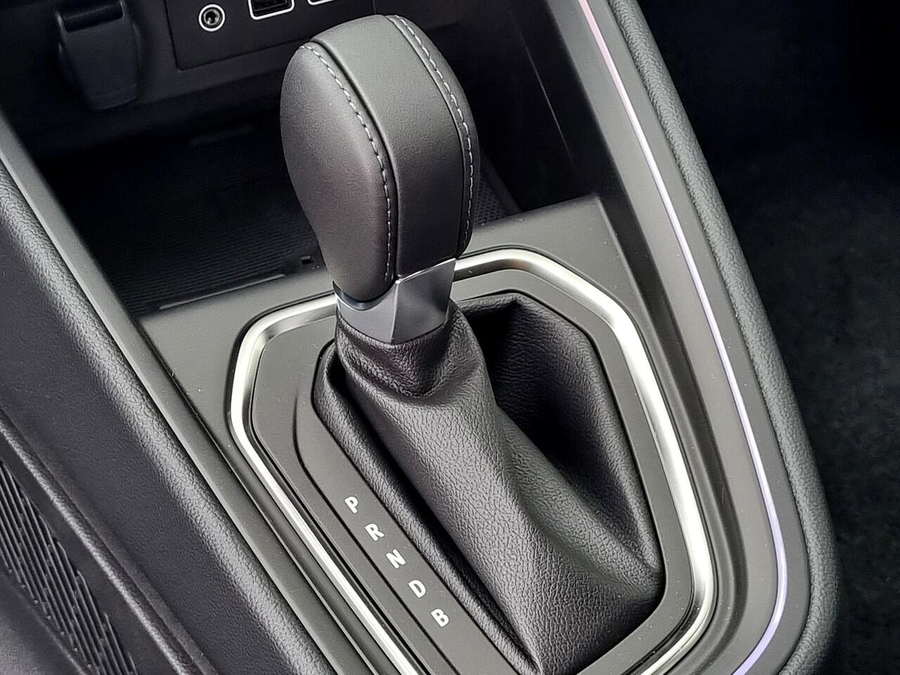 Mitsubishi COLT 1.6 HEV Intense+ / ¤3000,- Voordeel Op Nieuwprijs / Rijklaarprijs / Direct Leverbaar / 8 Jaar Fabrieksgarantie /