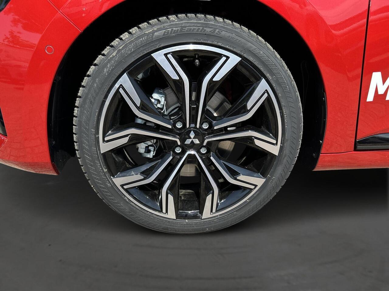 Mitsubishi COLT 1.6 HEV Instyle DEMO | Rijklaar | Navigatie | Climate Control | Camera | All-Seasonbanden