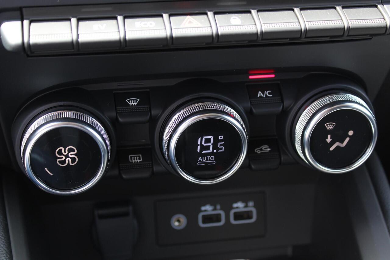 Mitsubishi COLT 1.6 HEV Intense / ¤2500,- Voordeel Op Nieuwprijs / Rijklaarprijs / Direct Leverbaar / 8 Jaar Fabrieksgarantie /