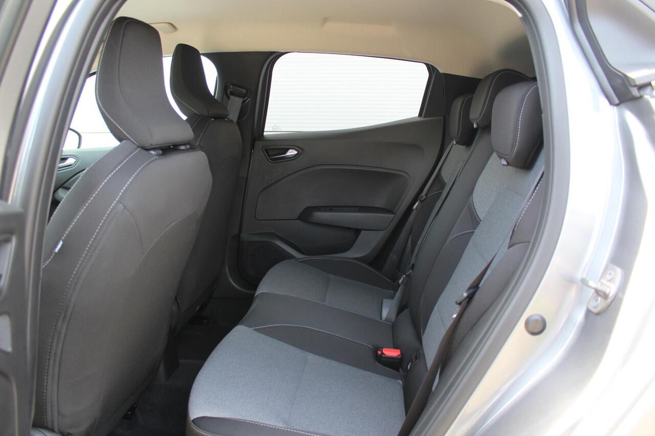 Mitsubishi COLT 1.6 HEV Intense / ¤2500,- Voordeel Op Nieuwprijs / Rijklaarprijs / Direct Leverbaar / 8 Jaar Fabrieksgarantie /