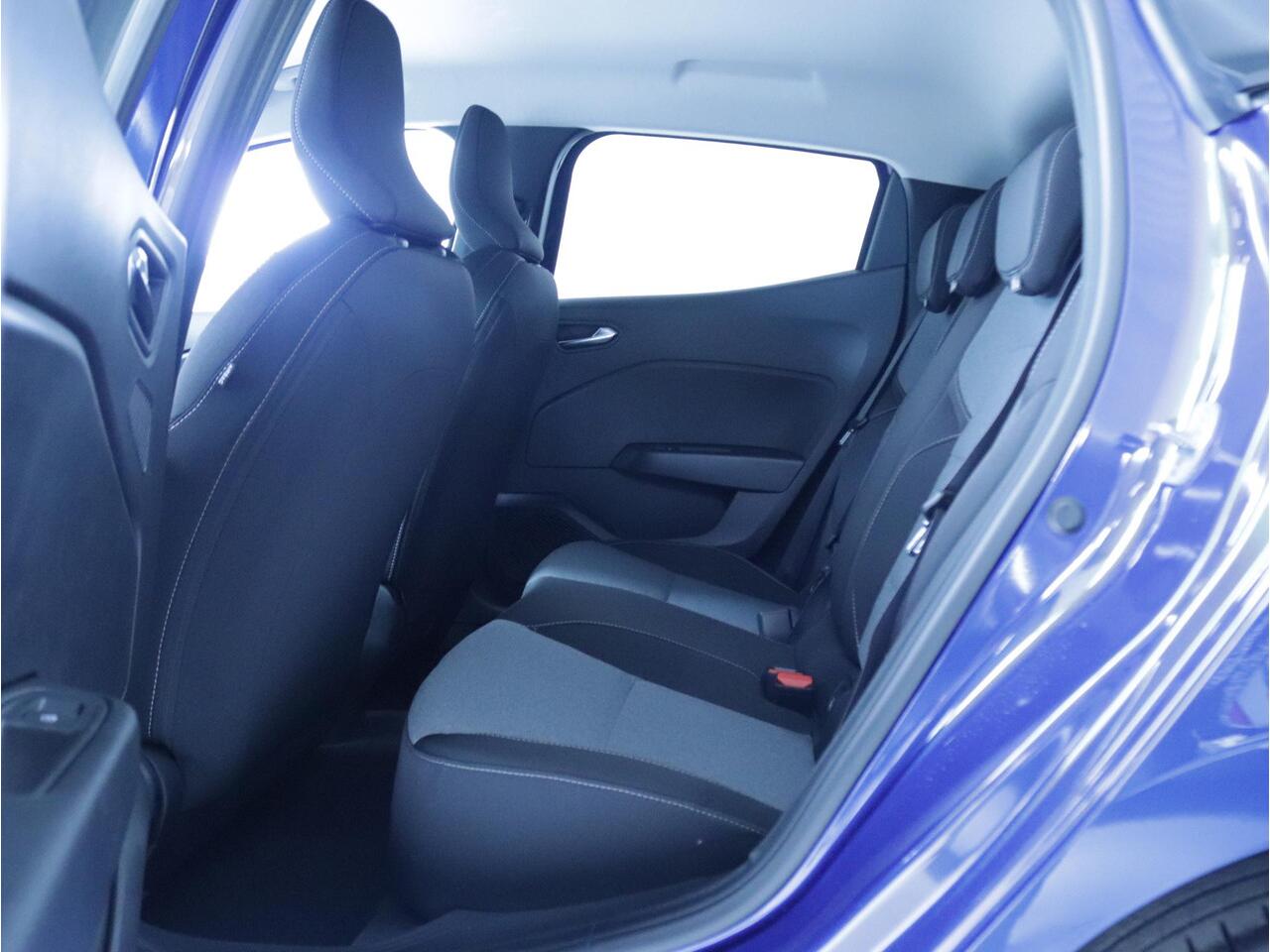 Mitsubishi COLT 1.0T MT Intense Clima/Navi/Camera