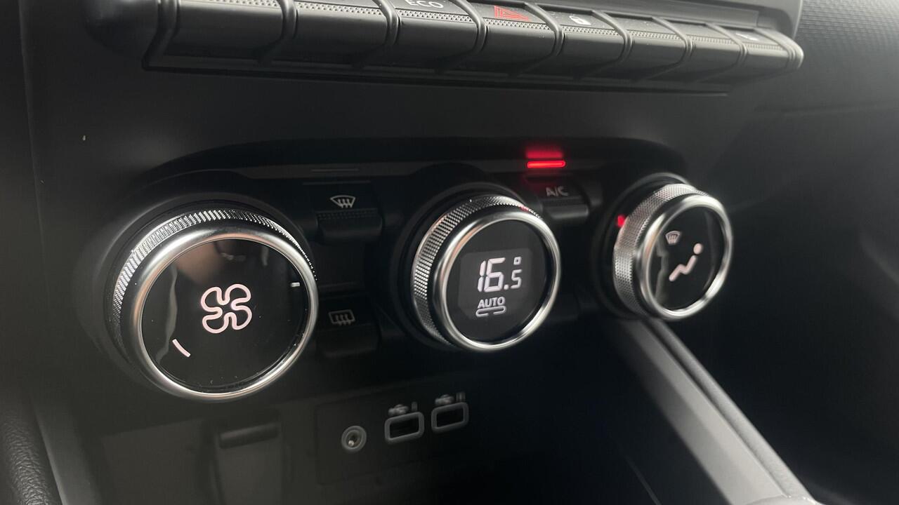 Mitsubishi COLT 1.6 HEV First Edition Navigatie