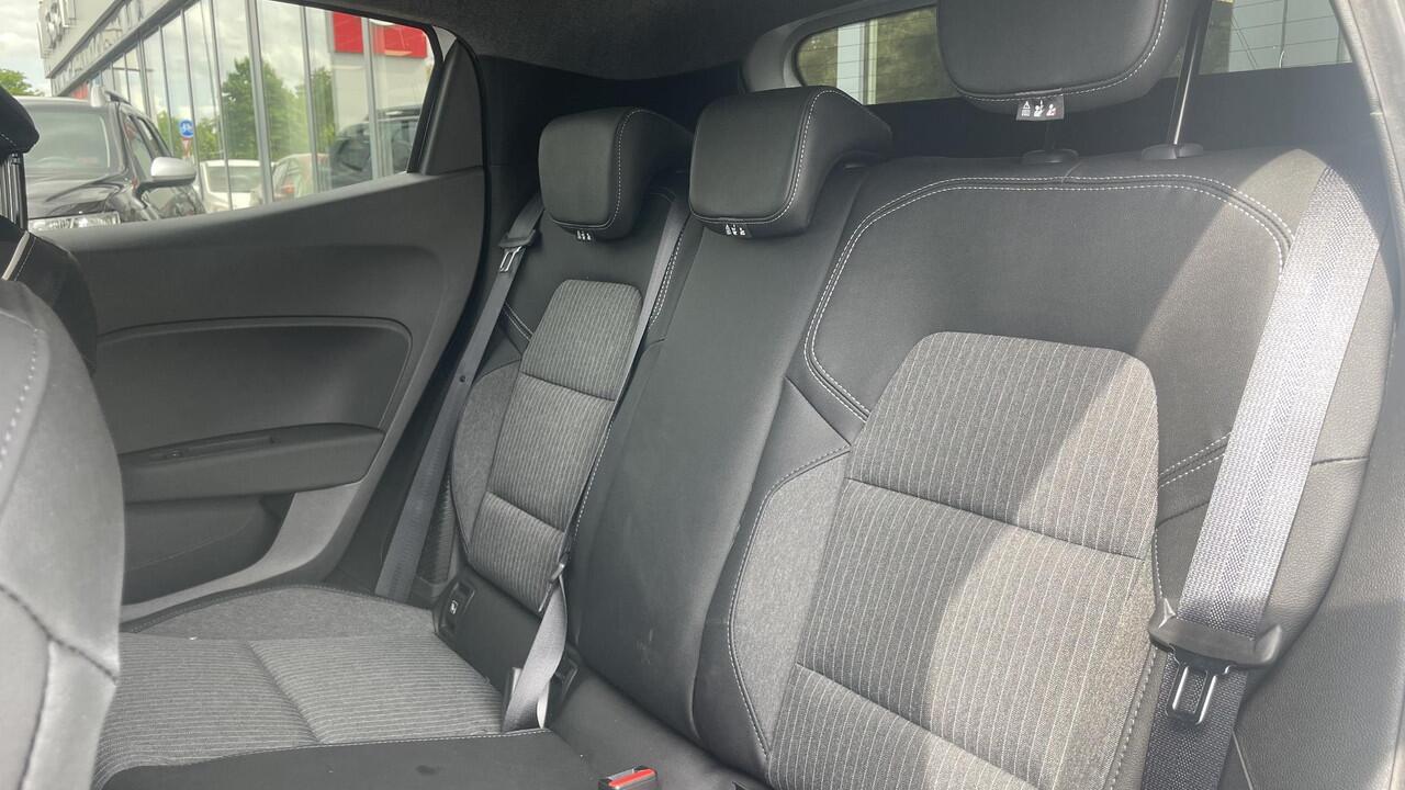 Mitsubishi COLT 1.6 HEV First Edition Navigatie