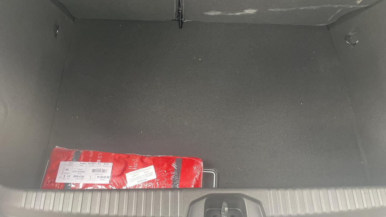 Mitsubishi COLT 1.6 HEV First Edition Navigatie