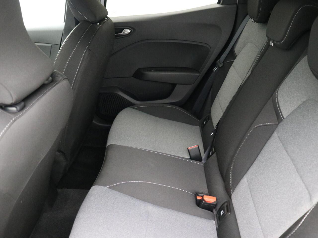 Mitsubishi COLT 1.0T MT Intense / Navigatie / Apple CarPlay & Android Auto / Cruise Control / Airco Climate Control / LMV / 8 Jaar Fabrieksgarantie / LED verlichting /