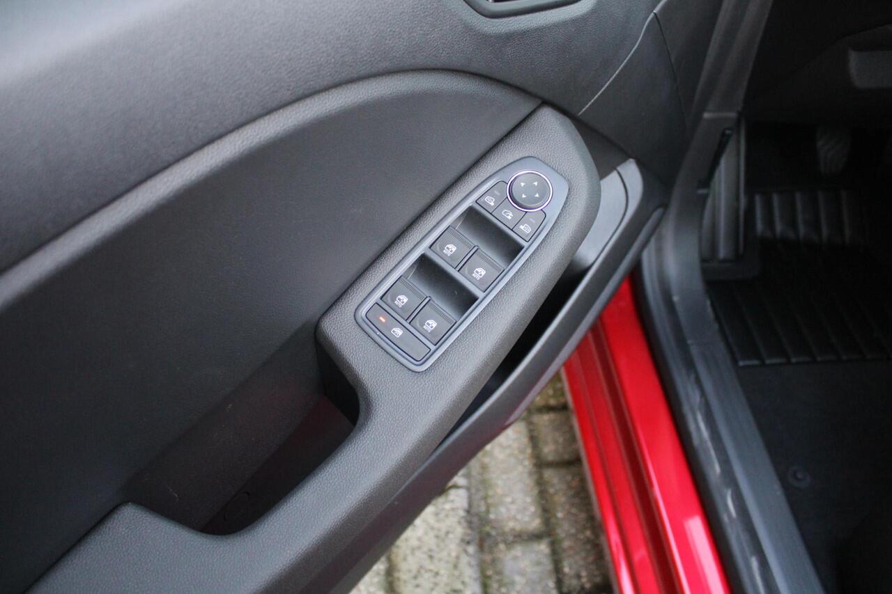 Mitsubishi COLT 1.0T MT Intense Cruise/Climate control, 16"LM velgen, Camera, Apple carplay/Android auto, Parkeersensoren V+A