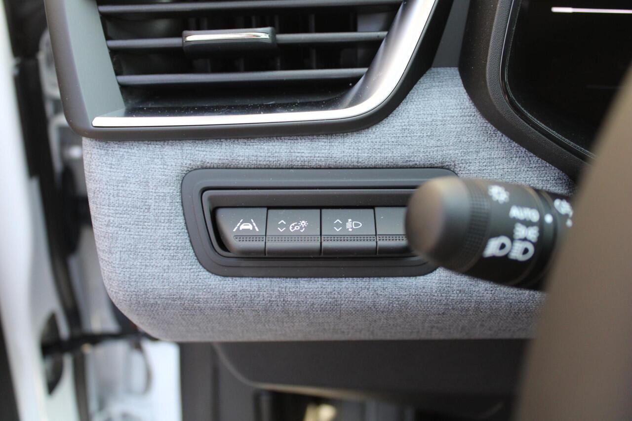 Mitsubishi COLT 1.0T MT Intense Cruise/Climate control, 16"LM velgen, Camera, Apple carplay/Android auto, Parkeersensoren V+A