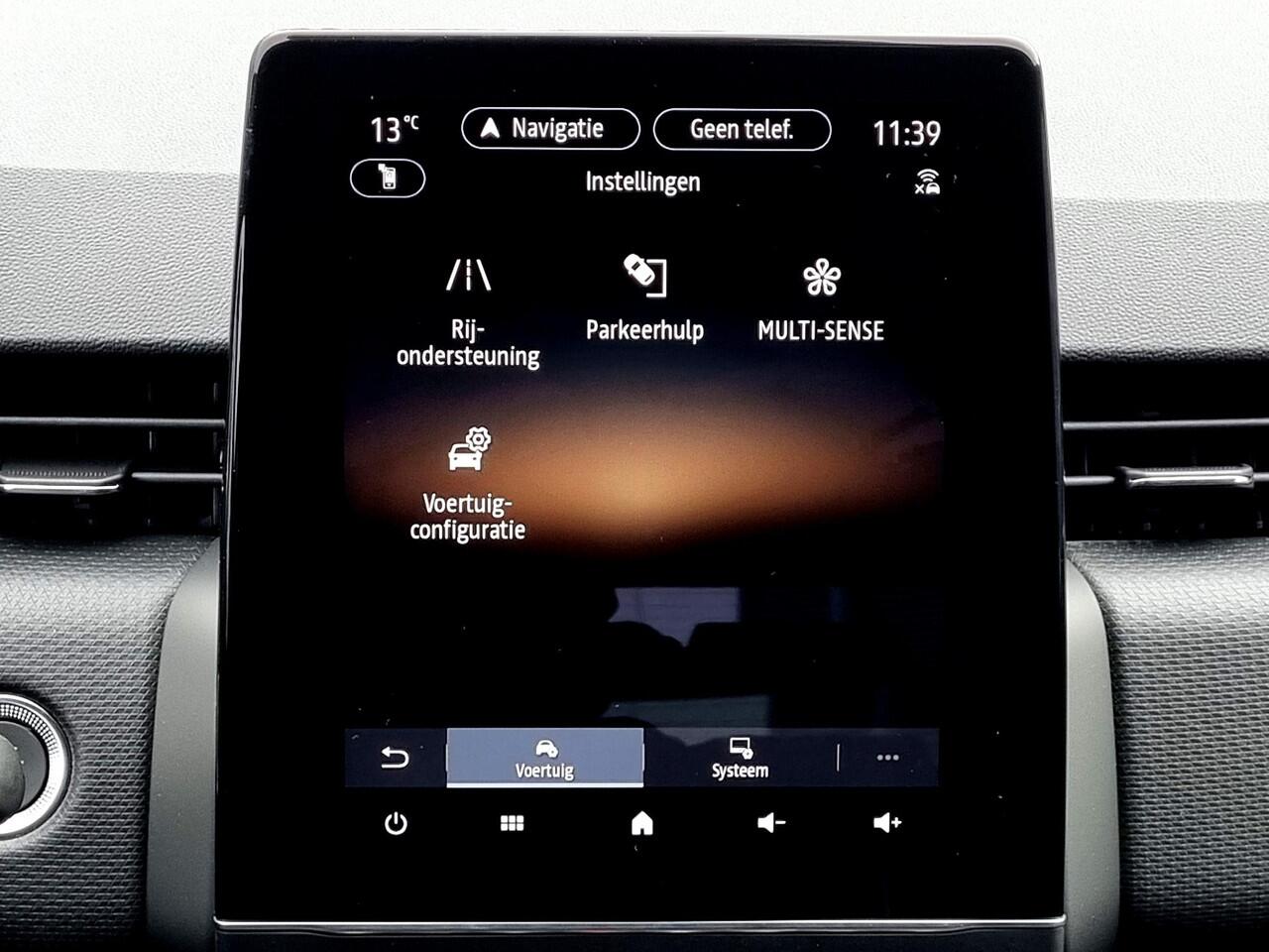 Mitsubishi COLT 1.6 HEV Intense+ / ¤2500,- Voordeel Op Nieuwprijs / Rijklaarprijs / Direct Leverbaar / 8 Jaar Fabrieksgarantie /