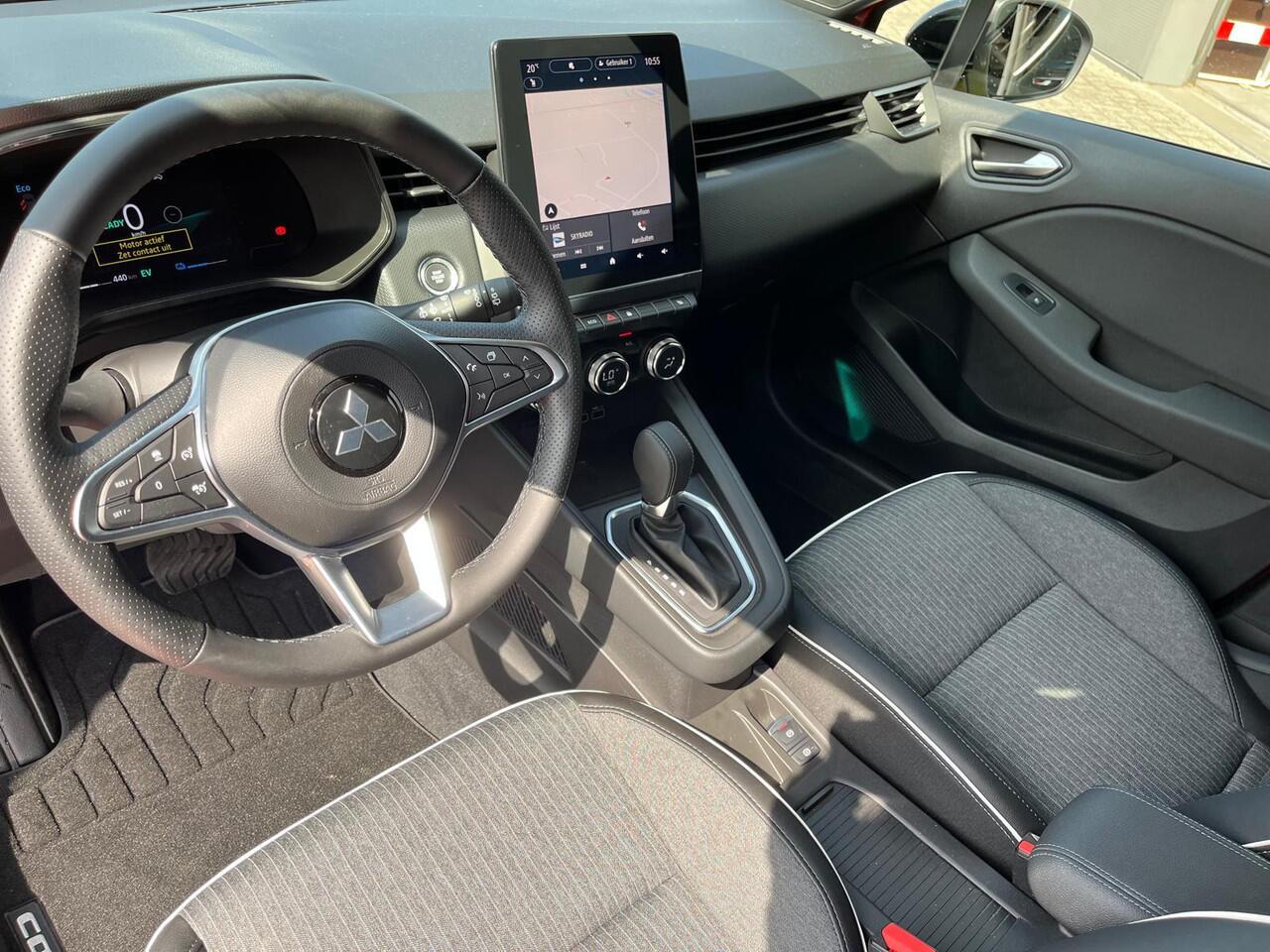 Mitsubishi COLT 1.6 HEV First Edition