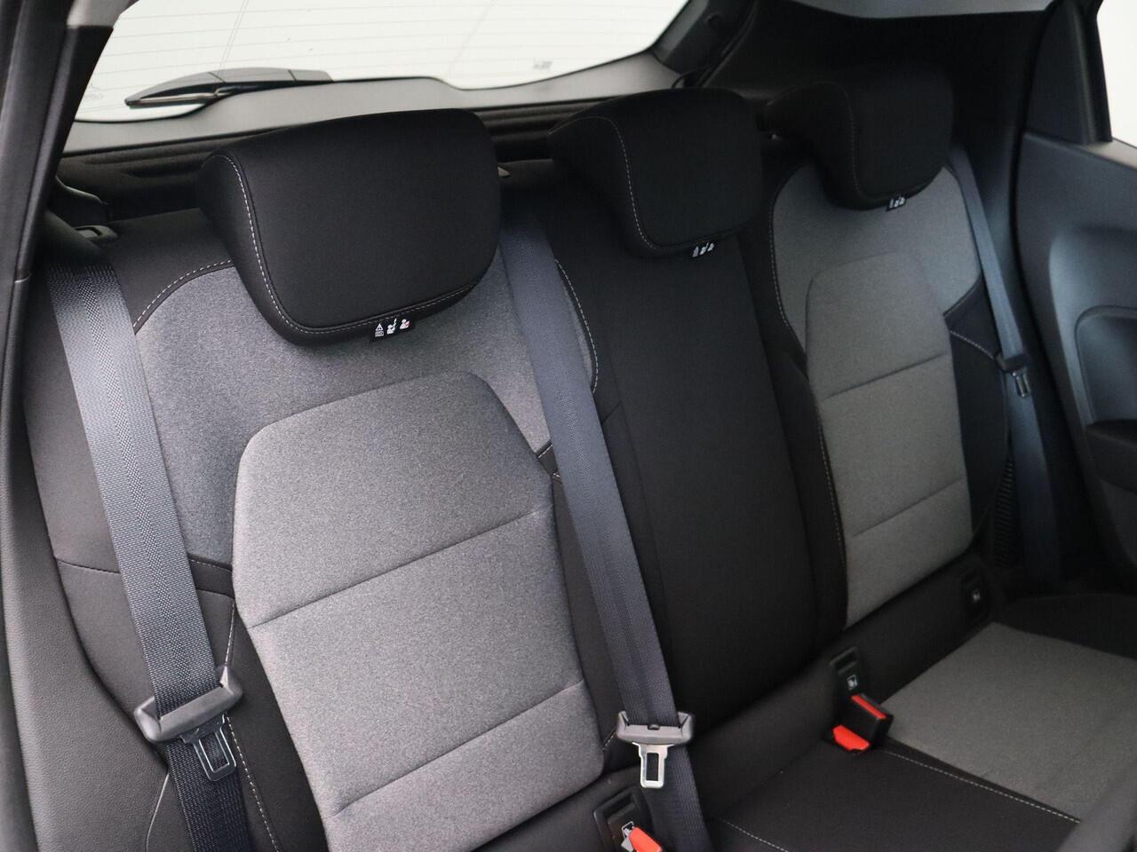 Mitsubishi COLT 1.6 HEV Intense | Automaat hybride | Led verlichting | Apple carplay & Android auto | Actie rijklaar prijs! |