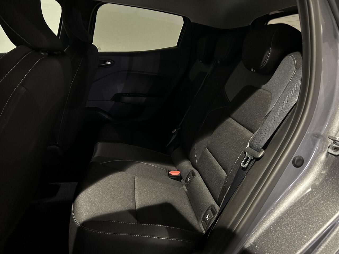 Mitsubishi COLT 1.6 HEV Intense Uit voorraad leverbaar | 8 jaar garantie