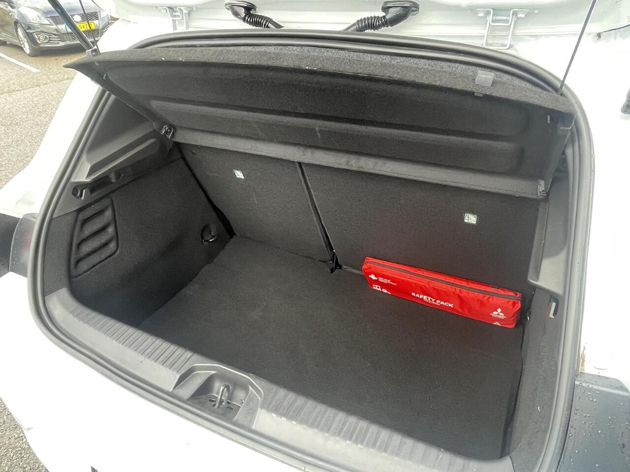 Mitsubishi COLT 1.6 HEV Intense+ | ¤2000 voordeel |