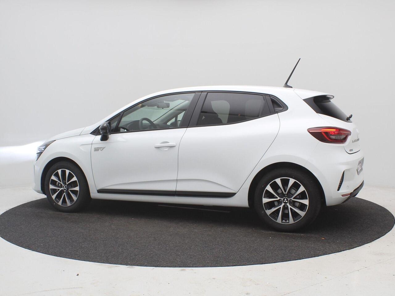 Mitsubishi COLT 1.6 HEV Intense / ¤3000,- Voordeel Op Nieuwprijs / Rijklaarprijs / Direct Leverbaar / 8 Jaar Fabrieksgarantie /