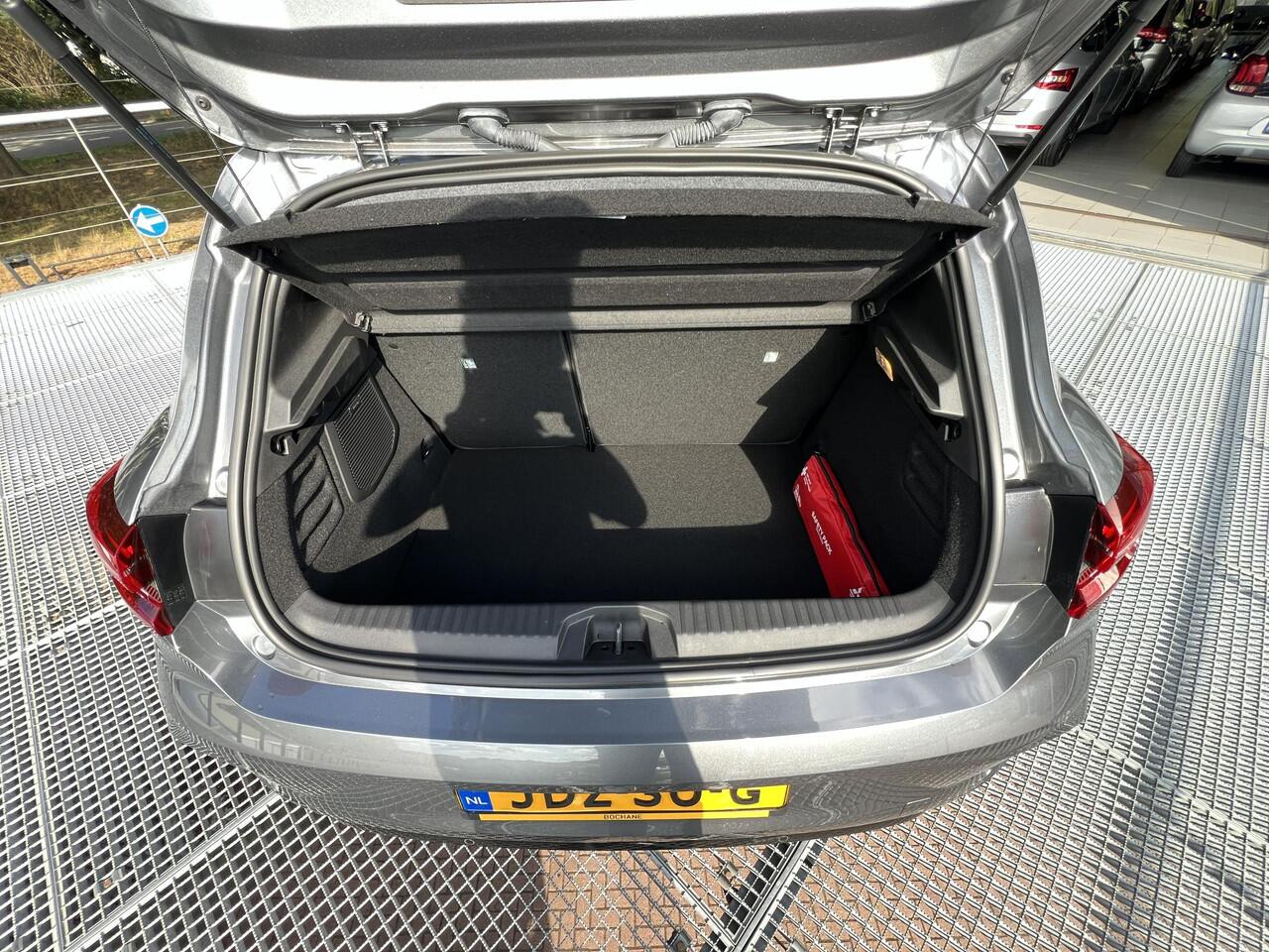 Mitsubishi COLT 1.6 HEV Instyle 143PK | DEMO