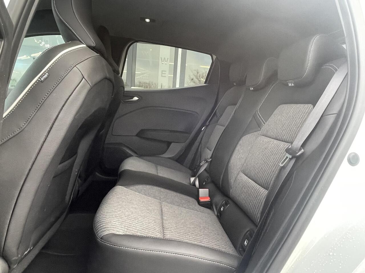 Mitsubishi COLT 1.6 HEV Intense+ | ¤2000 voordeel |