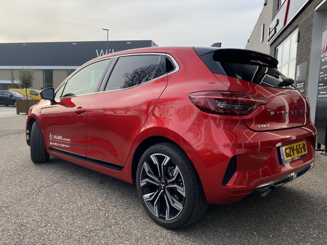 Mitsubishi COLT 1.0T MT Instyle