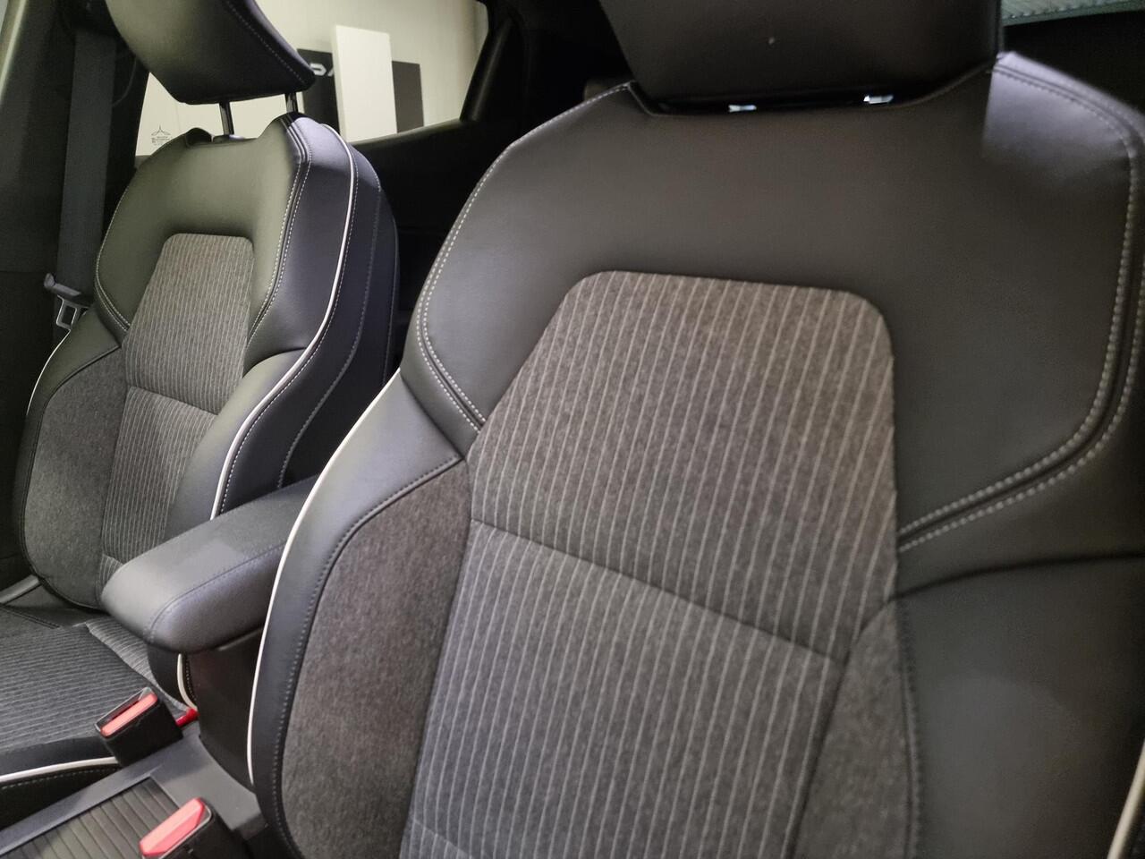 Mitsubishi COLT 1.0T MT Instyle DIRECT LEVERBAAR MET FABRIEKSGARANTIE!