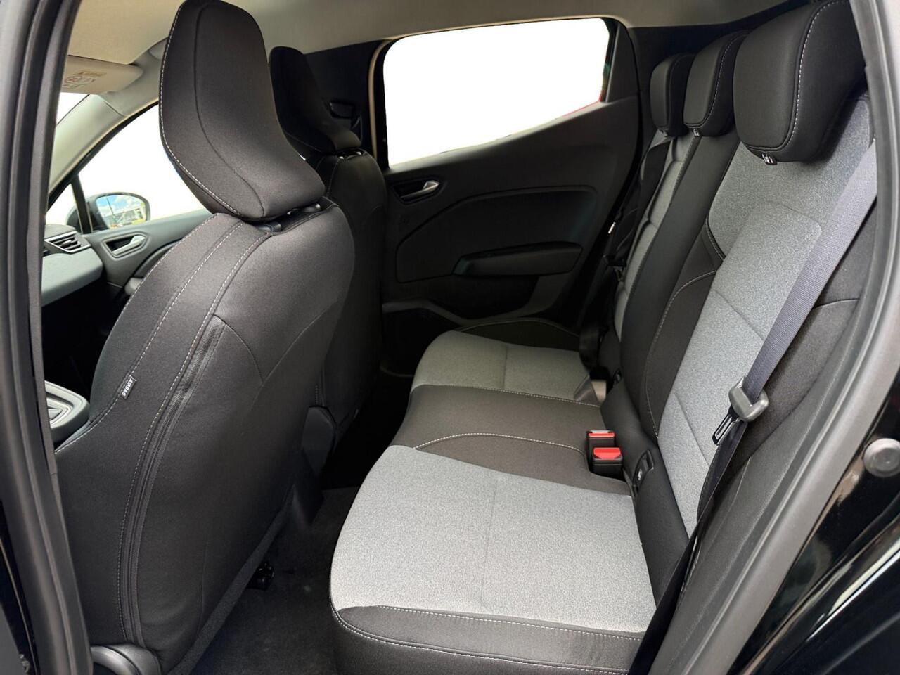 Mitsubishi COLT 1.6 HEV Intense | Automaat | LM Velgen | Android auto - Apple CP | 8 JAAR GARANTIE |