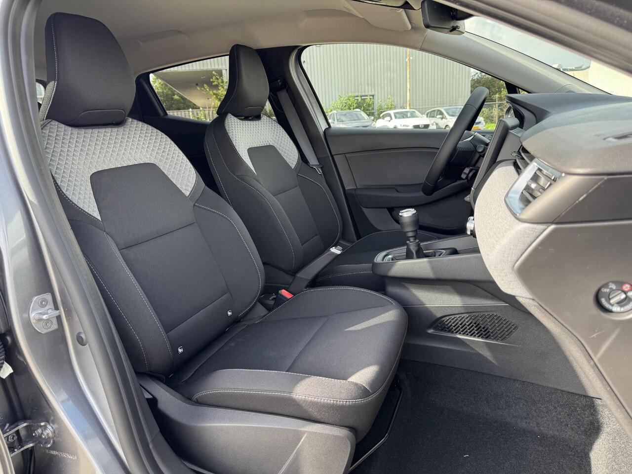 Mitsubishi COLT 1.0T MT Intense