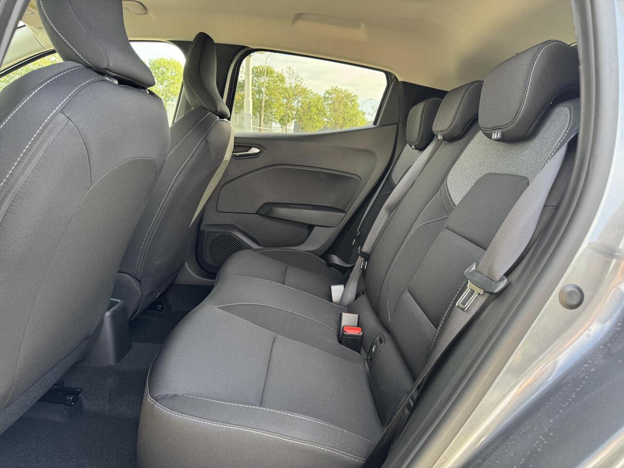 Mitsubishi COLT 1.0T MT Intense