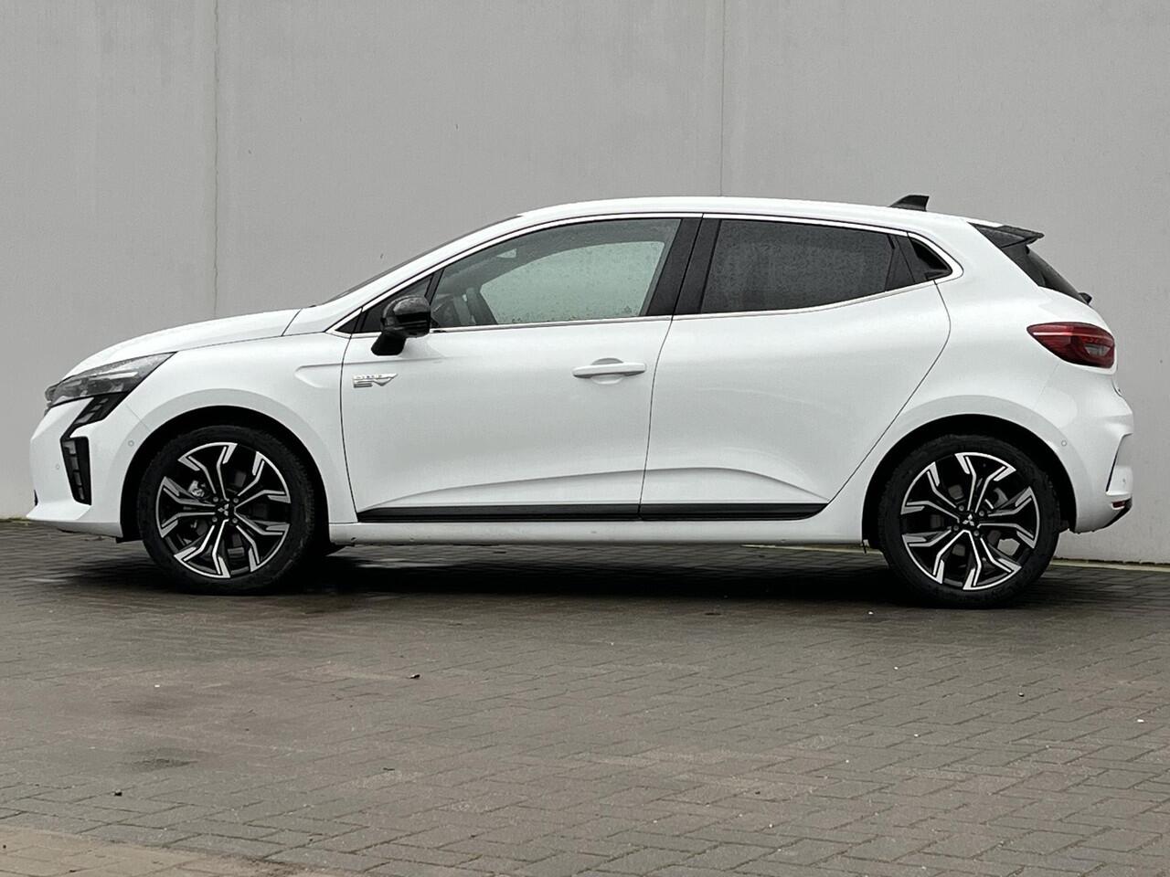 Mitsubishi COLT 1.6 HEV Instyle / ¤4000,- Voordeel Op Nieuwprijs / Rijklaarprijs / Direct Leverbaar / 17" lichtmetalen velgen / Bose Audio / Navigatie / Apple CarPlay/Android Auto / Achteruitrijcamera / Stoel/Stuurverwarming /