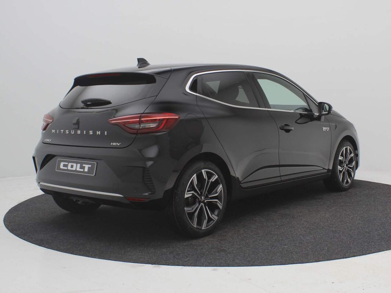 Mitsubishi COLT 1.6 HEV Intense+ / ¤4000,- Voordeel Op Nieuwprijs / Rijklaarprijs / Direct Leverbaar / 17" lichtmetalen velgen / Navigatie / Apple CarPlay/Android Auto / Achteruitrijcamera / Stoelverwarming /