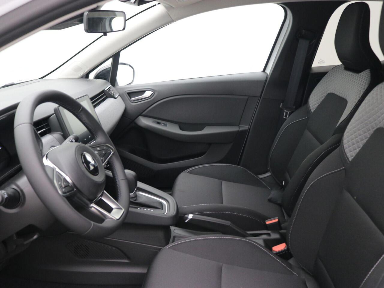 Mitsubishi COLT 1.6 HEV Intense / ¤3500,- Voordeel Op Nieuwprijs / Rijklaarprijs / Direct Leverbaar / 8 Jaar Fabrieksgarantie /